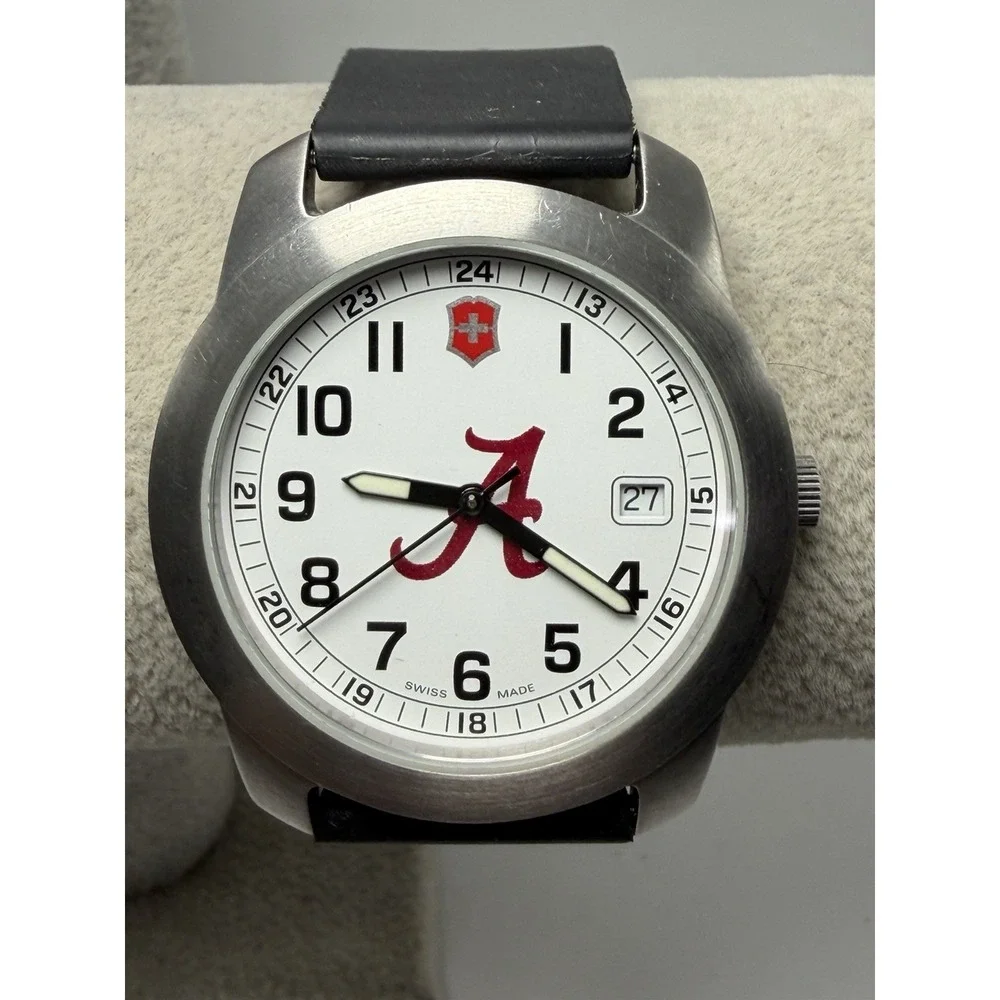 Victorinox Swiss Army 26000CB New Battery Alabama Crimson Tide 38MM 8